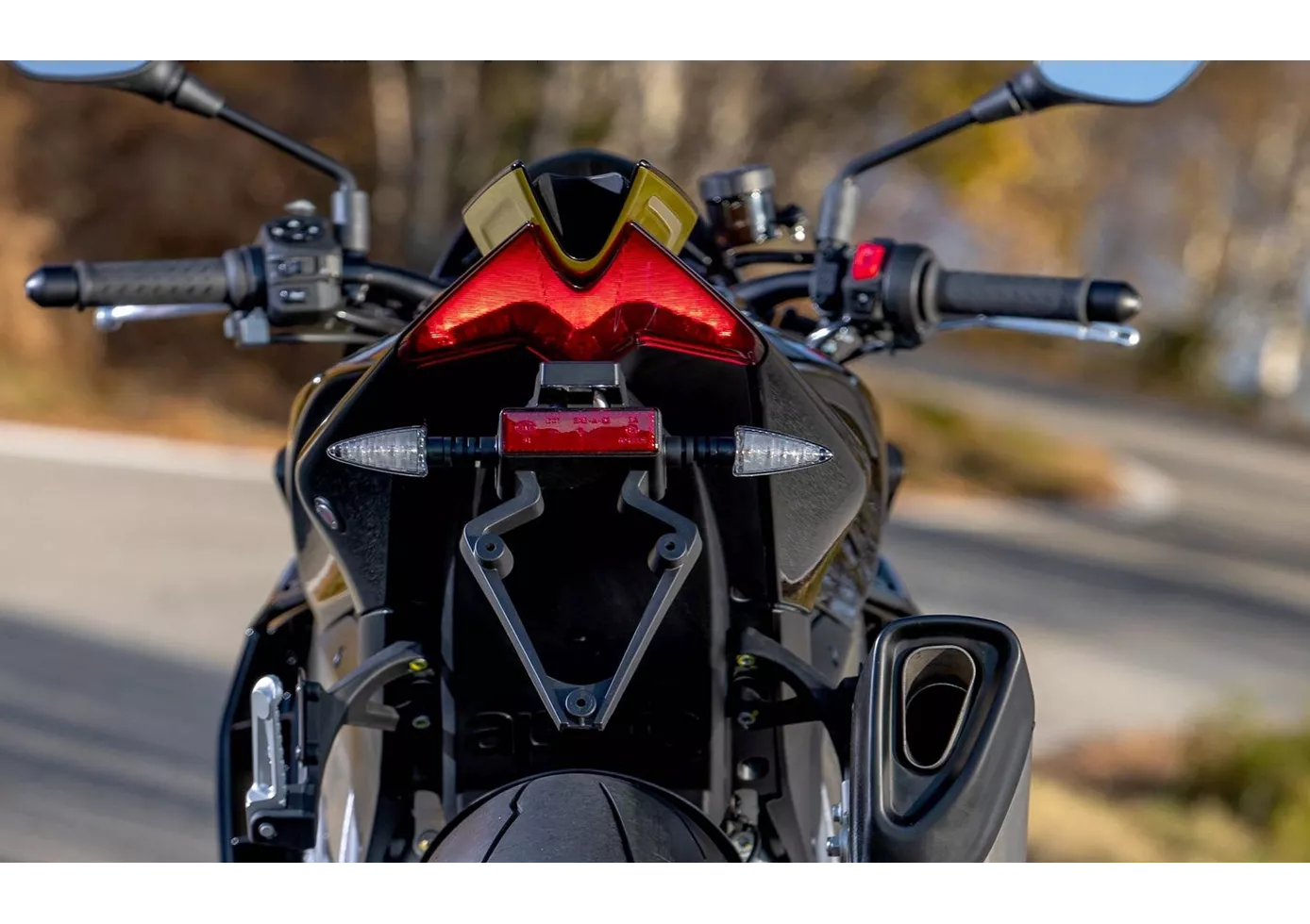 Aprilia Tuono V4 1100 Factory 2024 Aprilia Tuono V4 1100 Factory 2024