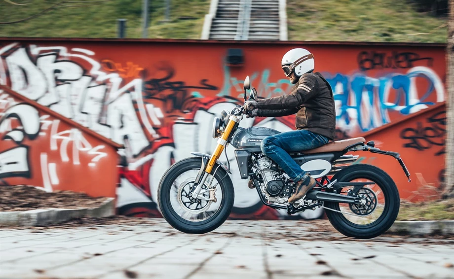 Fantic Caballero Deluxe 125 Bild 3: Fantic Caballero Deluxe 125