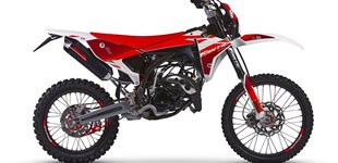 Fantic XE 50 Performance 2024 vs Fantic XMF 125 Performance 2023