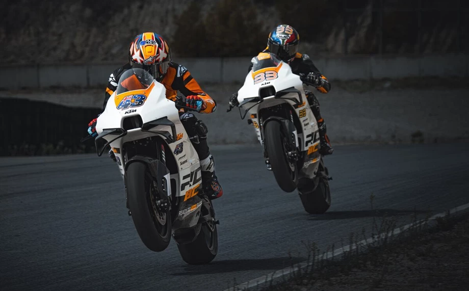 KTM RC 8C Bild 5: KTM RC 8C