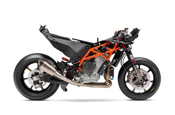 KTM RC 8C 2025 - Bild 8