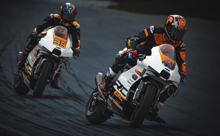 KTM RC 8C Bild 8: KTM RC 8C
