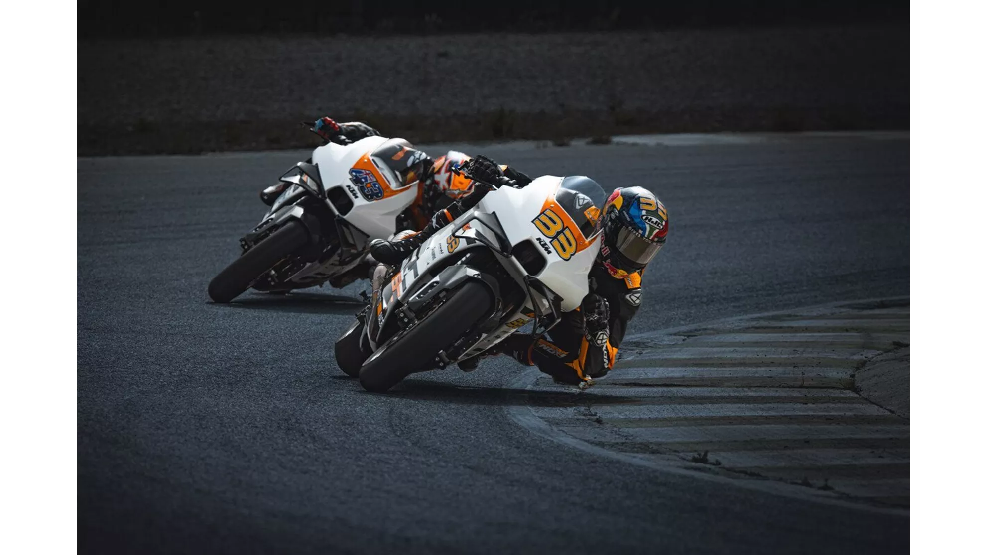 KTM RC 8C - Image 7 KTM RC 8C - Image 7