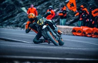 KTM 890 SMT 2025 - Bild 9 KTM 890 SMT 2025 - Bild 9