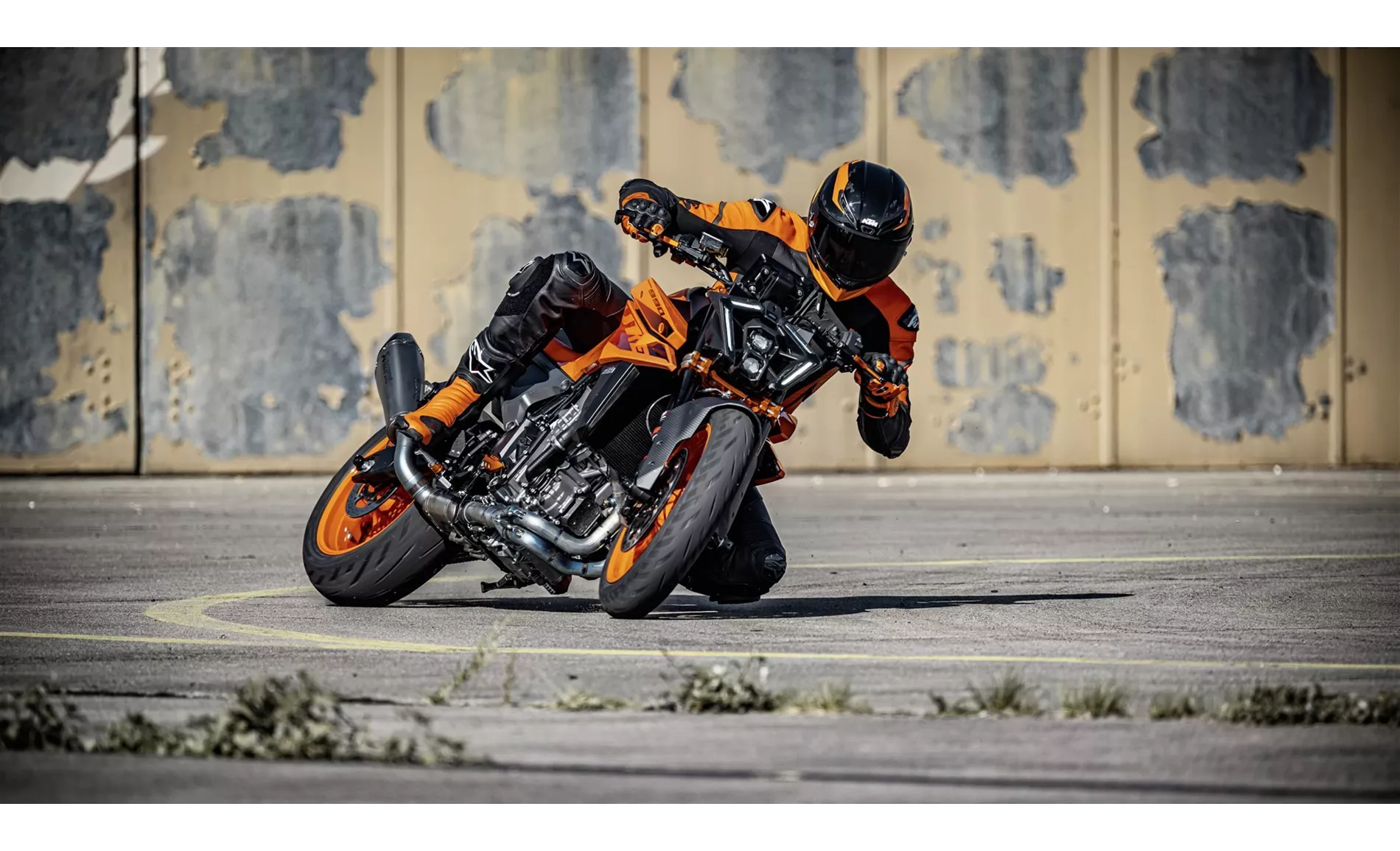 KTM 990 Duke 2025 KTM 990 Duke 2025