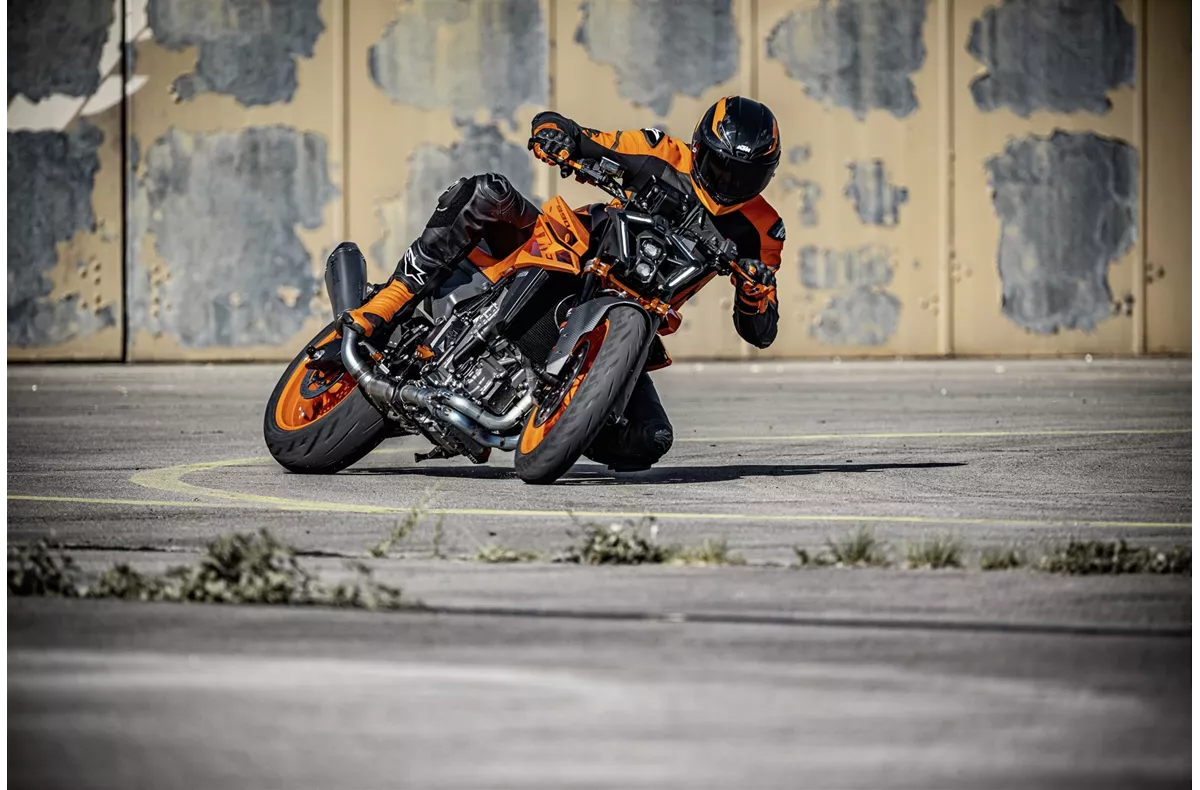 KTM 990 Duke KTM 990 Duke