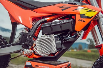 KTM SX-E 3 2025 - Bild 8