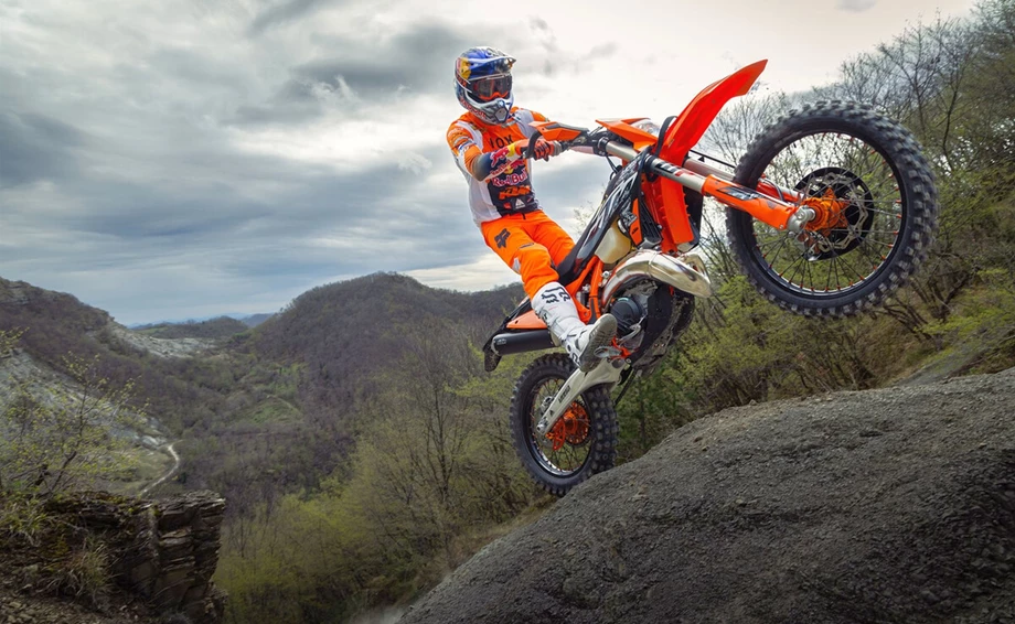 KTM 300 EXC HARDENDURO Bild 3: KTM 300 EXC HARDENDURO