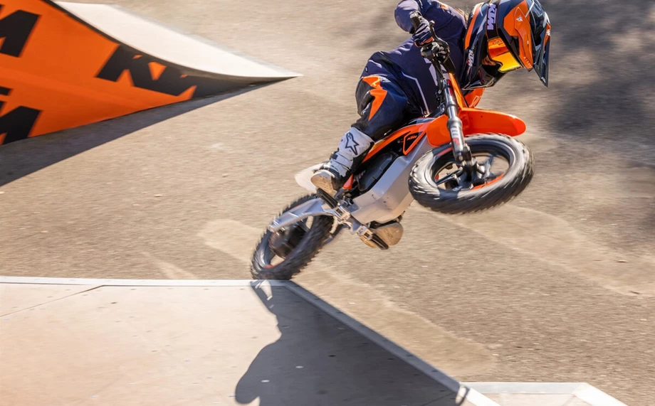 KTM SX-E 2 Bild 5: KTM SX-E 2