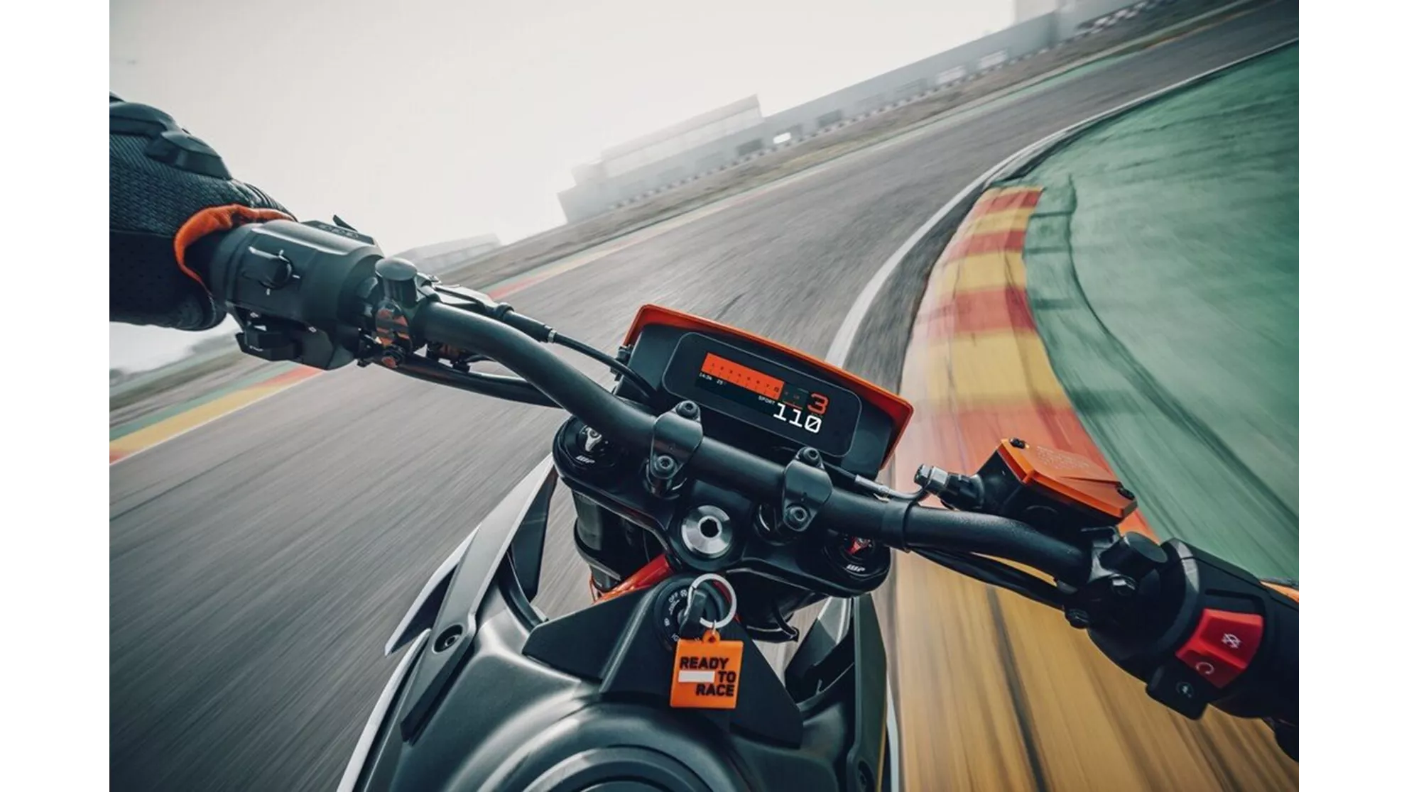 KTM 125 SMC R - Image 3 KTM 125 SMC R - Image 3