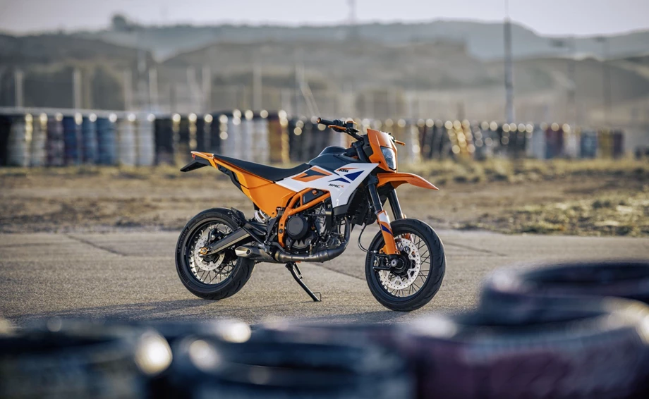 KTM 390 SMC R Bild 6: KTM 390 SMC R