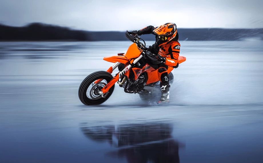 KTM 450 SMR Bild 3: KTM 450 SMR