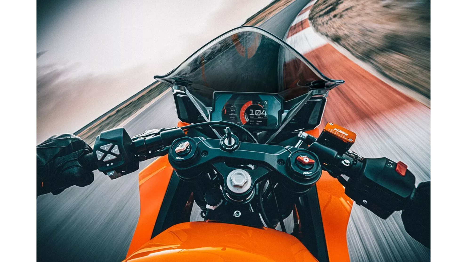 KTM RC 390 - Image 4 KTM RC 390 - Image 4