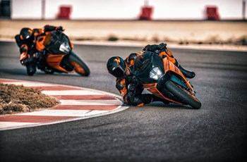 KTM RC 390 2025 - Bild 8