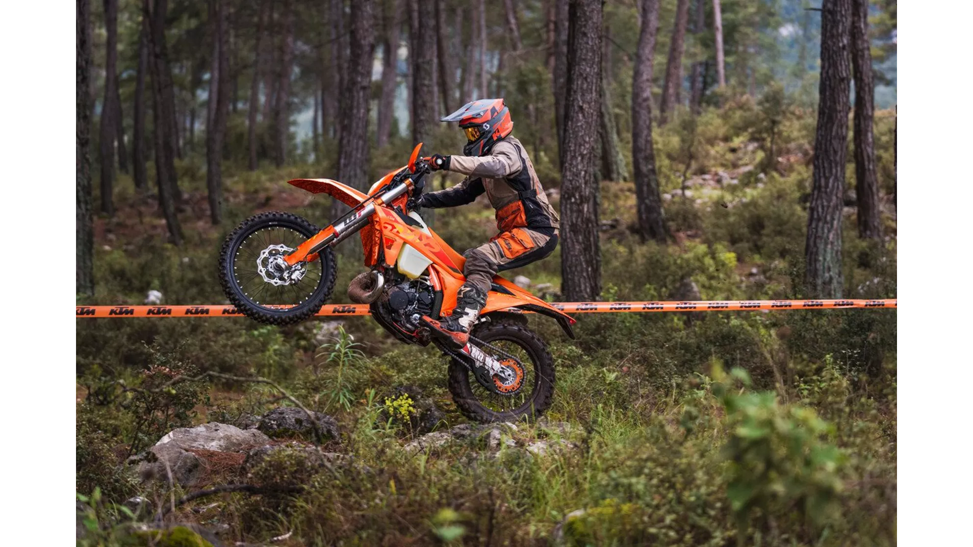 KTM 300 EXC SIX DAYS - Image 1 KTM 300 EXC SIX DAYS - Image 1