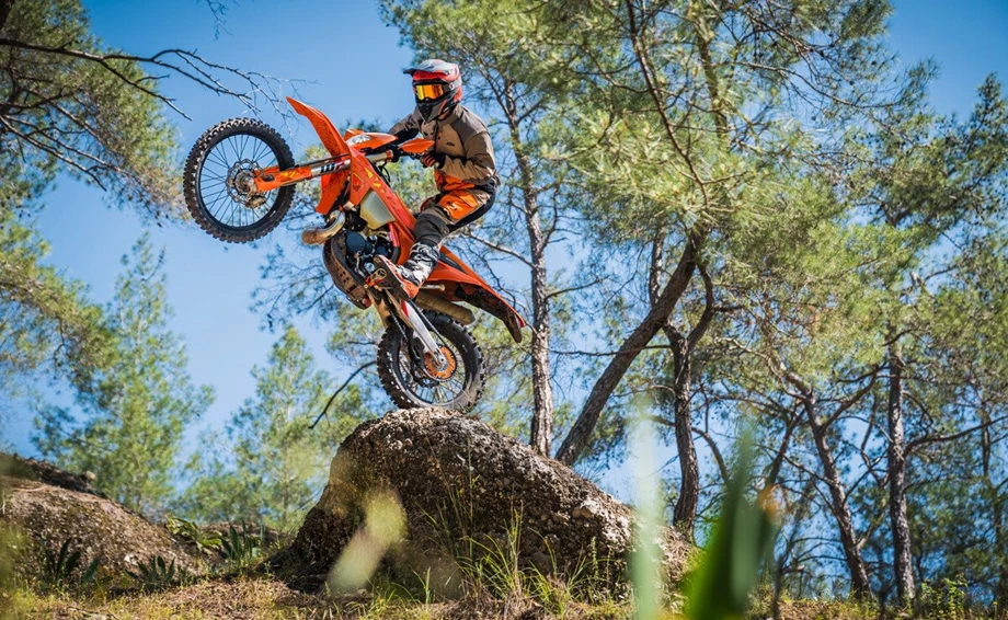 KTM 300 EXC SIX DAYS Bild 7: KTM 300 EXC SIX DAYS