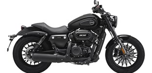 Harley-Davidson Street 750 2017 vs Keeway V302 C 2025