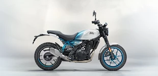 Yamaha MT-07 2021 vs Royal Enfield Guerrilla 450 2025 Yamaha MT-07 2021 vs Royal Enfield Guerrilla 450 2025