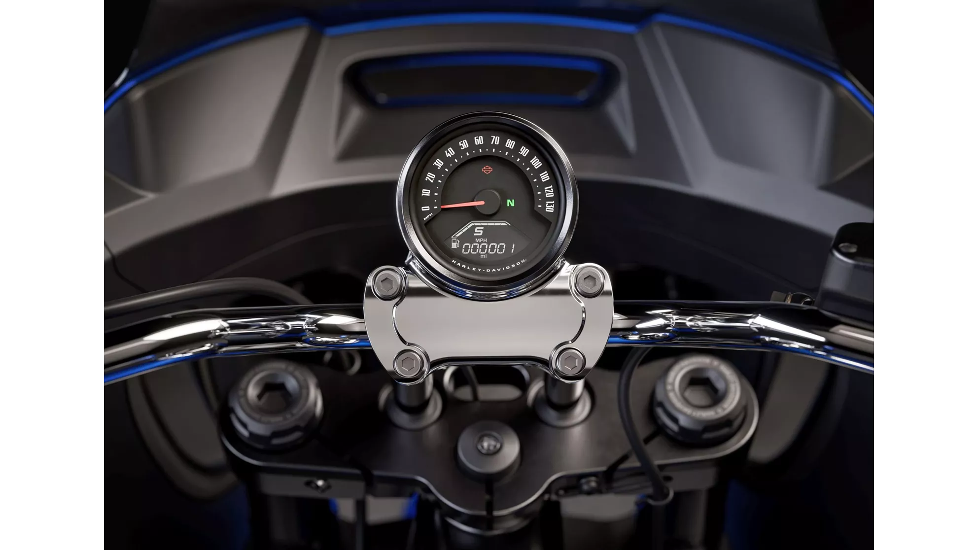 Harley-Davidson Softail Low Rider ST - Image 9 Harley-Davidson Softail Low Rider ST - Image 9