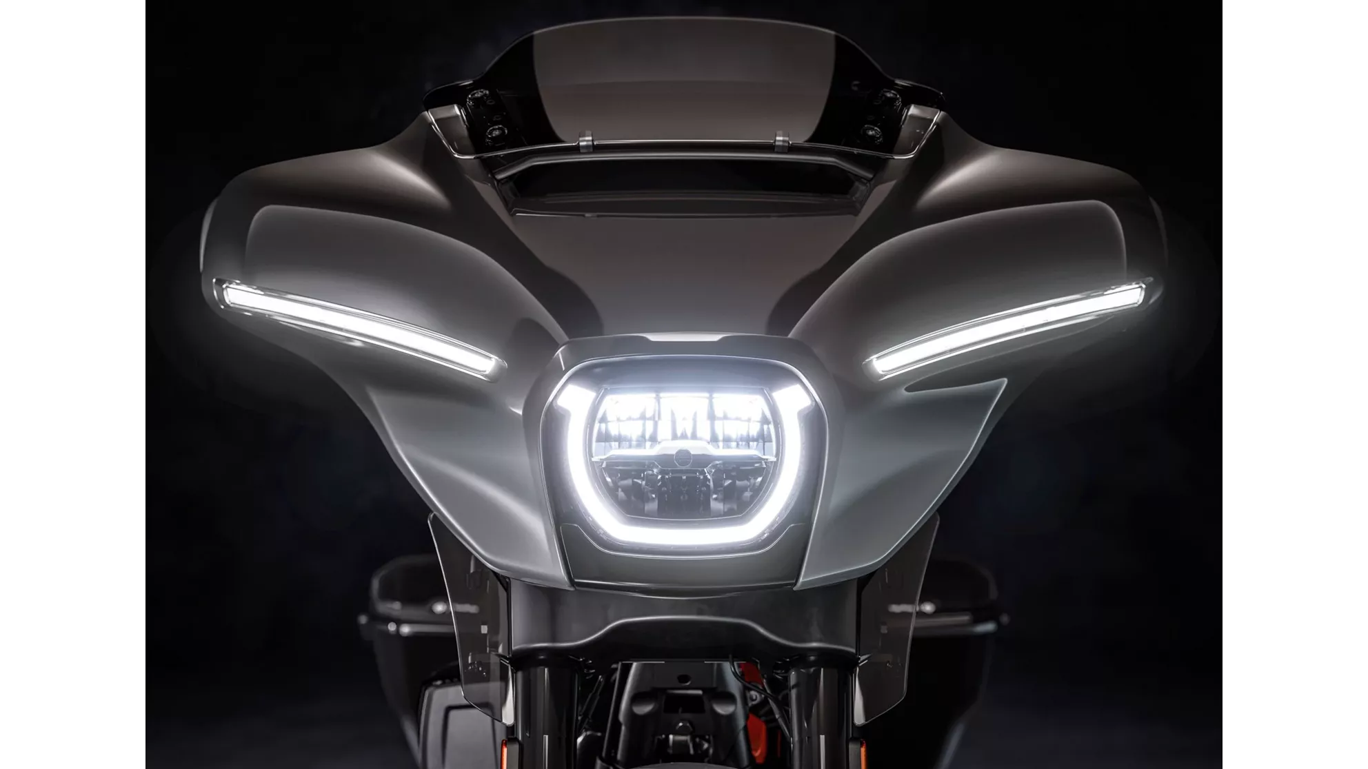 Harley-Davidson CVO Street Glide FLHXSE - Image 3 Harley-Davidson CVO Street Glide FLHXSE - Image 3