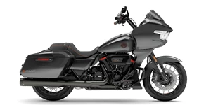 Harley-Davidson Touring Road Glide ST 2023 vs Harley-Davidson CVO Road Glide FLTRXSE 2025 Harley-Davidson Touring Road Glide ST 2023 vs Harley-Davidson CVO Road Glide FLTRXSE 2025