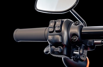 Harley-Davidson Touring Road King Special FLHRXS 2025 - Bild 8