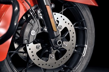 Harley-Davidson Touring Road King Special FLHRXS 2025 - Bild 13