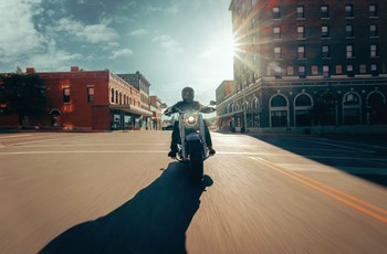 Harley-Davidson Softail Fat Boy 114 FLFBS 2025 - Bild 4