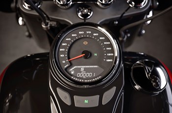 Harley-Davidson Softail Heritage Classic 114 FLHCS 2025 - Bild 7