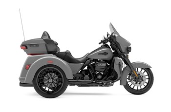 Harley-Davidson Tri Glide Ultra FLHTCUTG 2025 - Bild 9