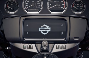 Harley-Davidson Tri Glide Ultra FLHTCUTG 2025 - Bild 17