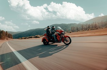 Harley-Davidson Tri Glide Ultra FLHTCUTG 2025 - Bild 6