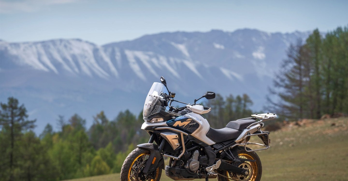 CFMOTO 700MT