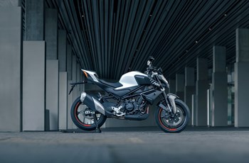 CFMOTO 450NK 2025 - Bild 12