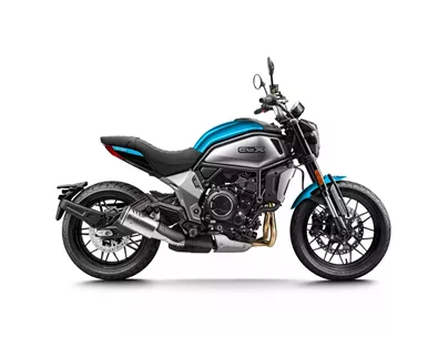 CFMOTO 700CL-X HERITAGE 2025 CFMOTO 700CL-X HERITAGE 2025