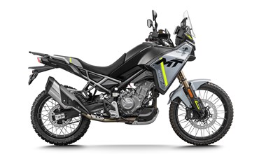CFMOTO 450MT 