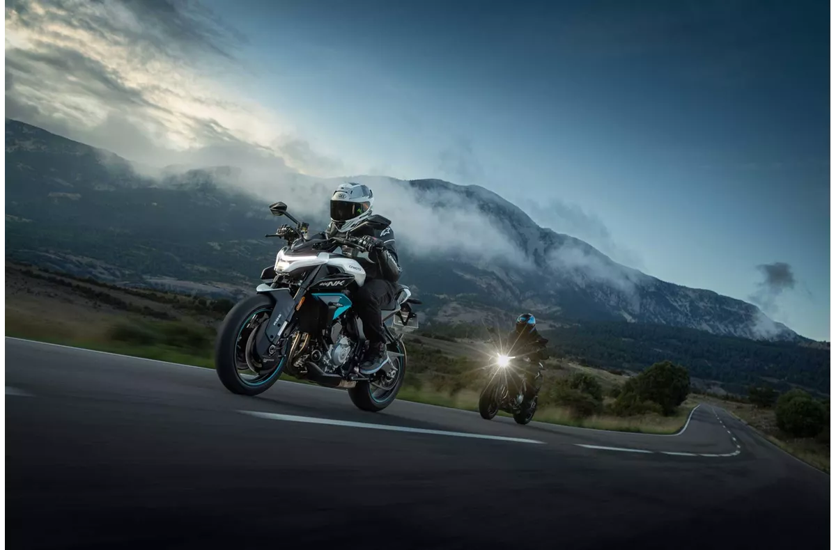 CFMOTO 675NK CFMOTO 675NK