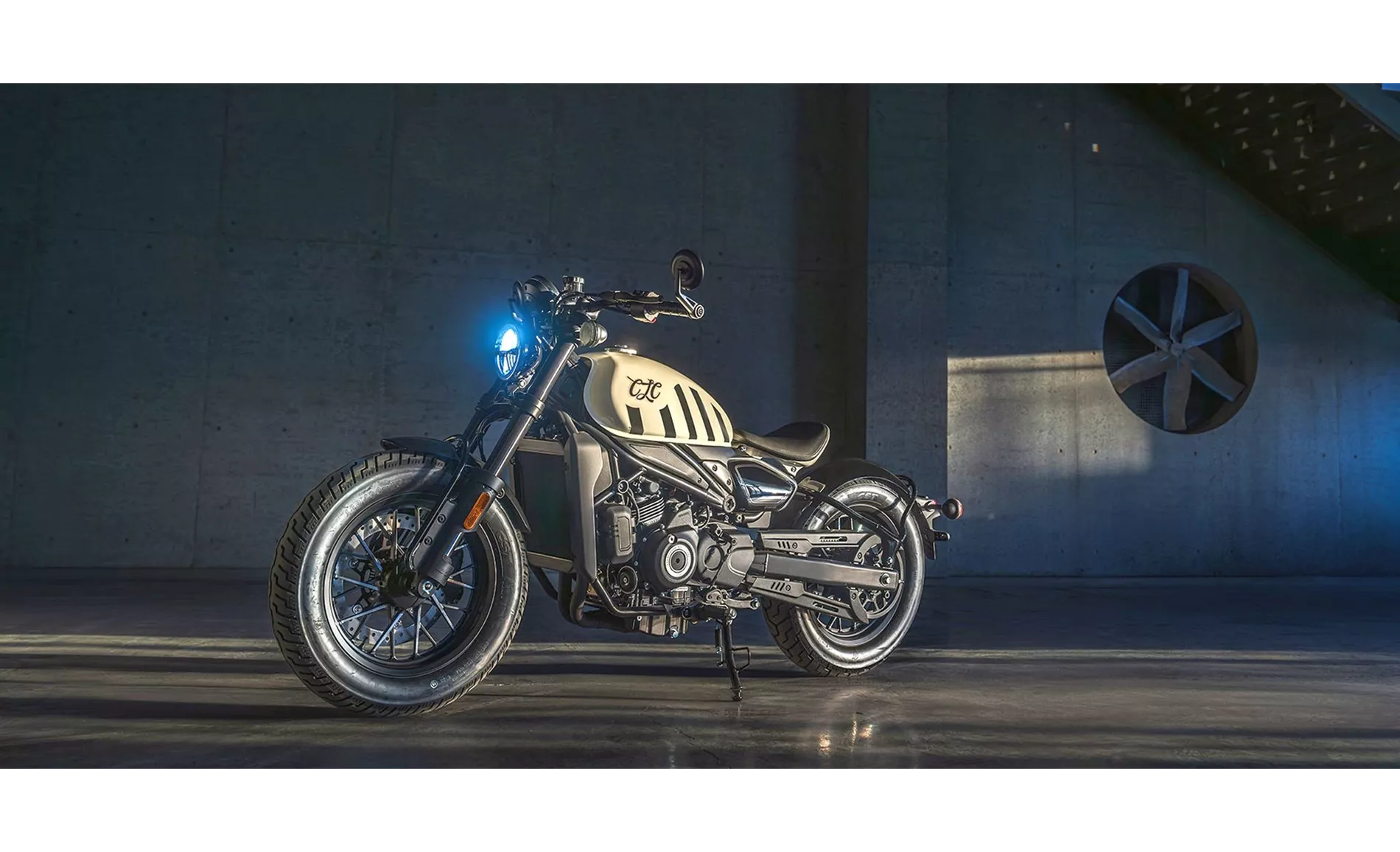 CFMOTO 450CL-C	Bobber 2025 CFMOTO 450CL-C	Bobber 2025