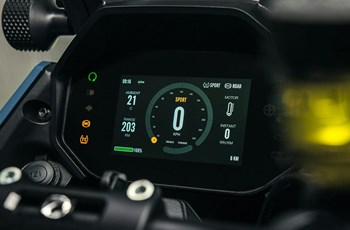 Zero DSR/X 2025 - Bild 10 Zero DSR/X 2025 - Bild 10