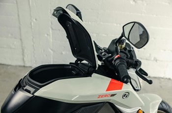 Zero SR/F 2025 - Bild 3 Zero SR/F 2025 - Bild 3