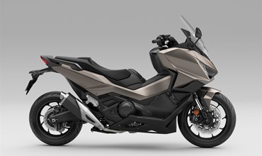 Honda Forza 750 