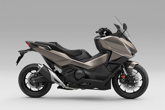 Honda Forza 750