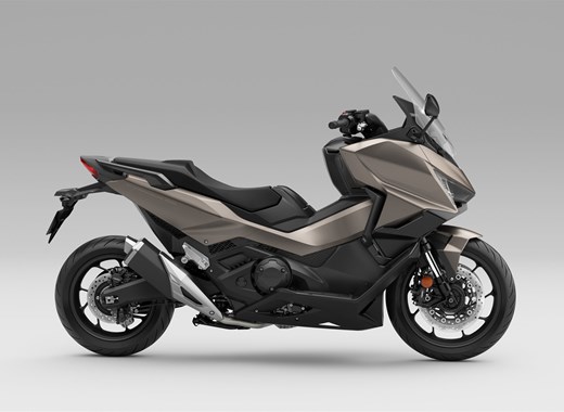 Honda Forza 750
