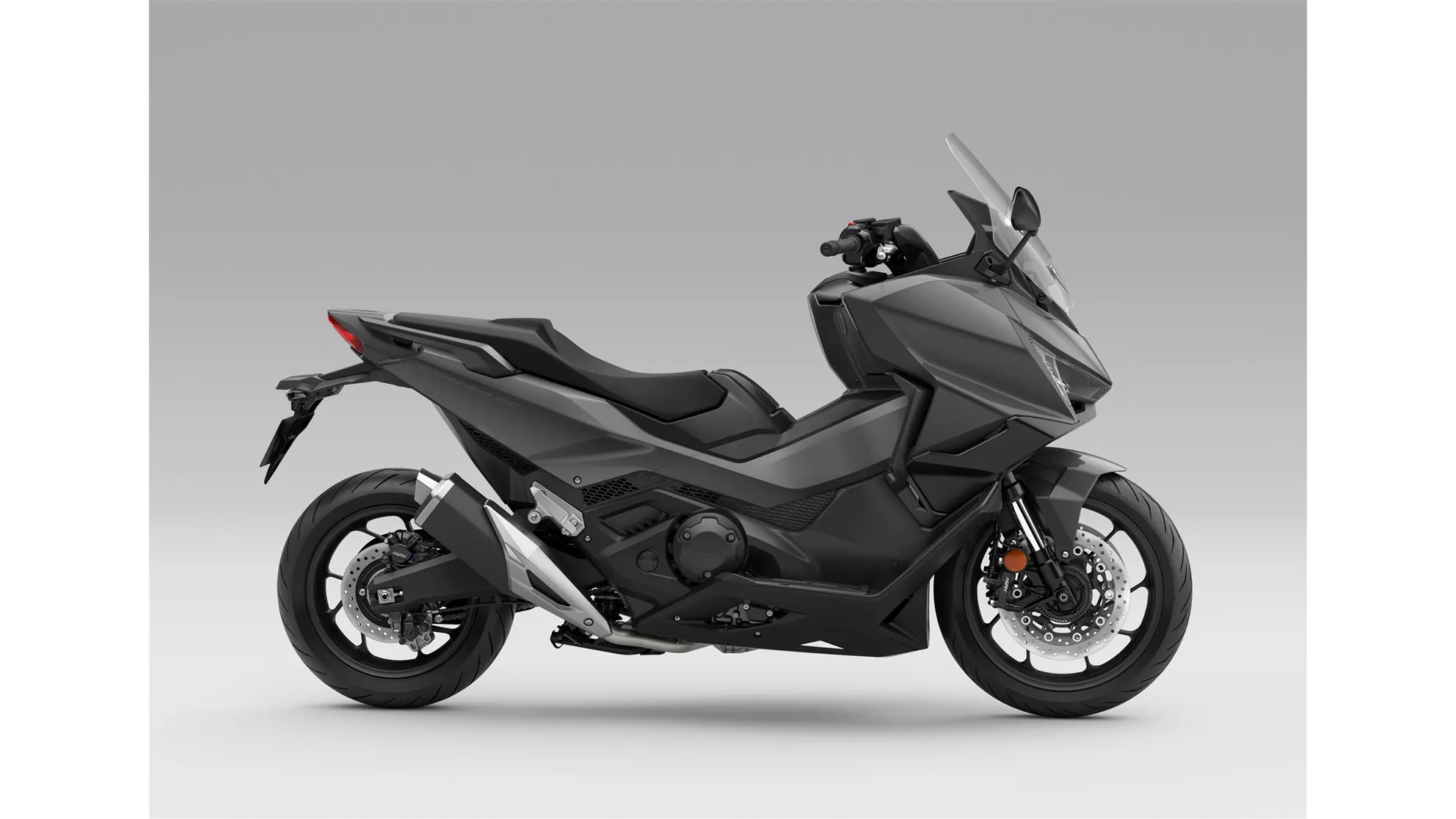 Honda Forza 750 - Image 3 Honda Forza 750 - Image 3