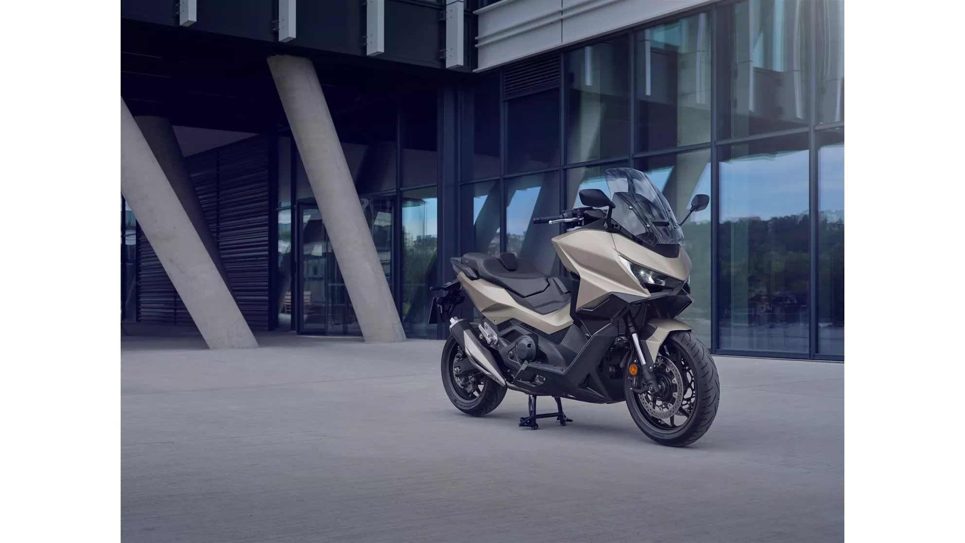 Honda Forza 750 - Image 15 Honda Forza 750 - Image 15