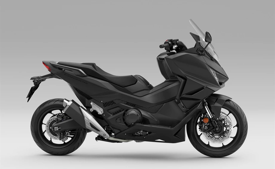 Honda Forza 750 Bild 3: Honda Forza 750