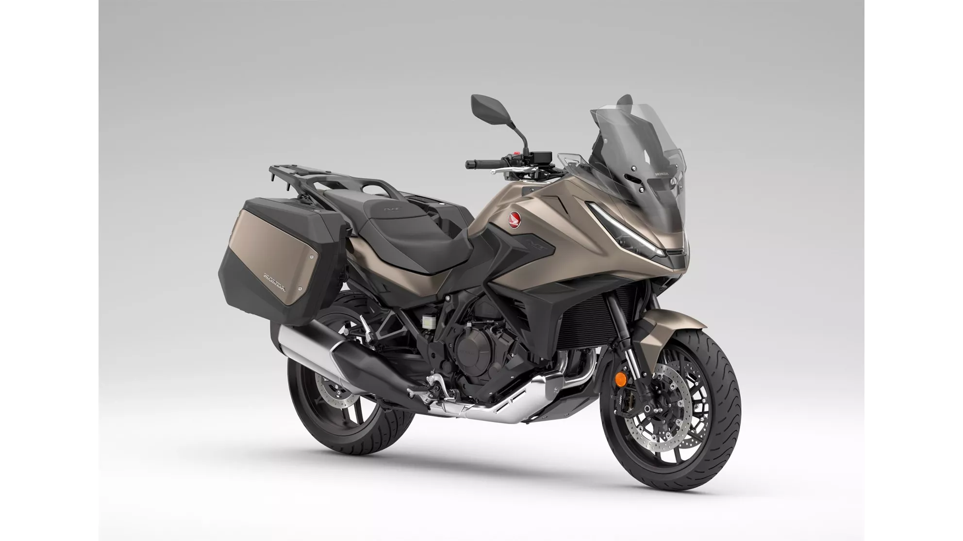 Honda NT1100 - Image 9 Honda NT1100 - Image 9