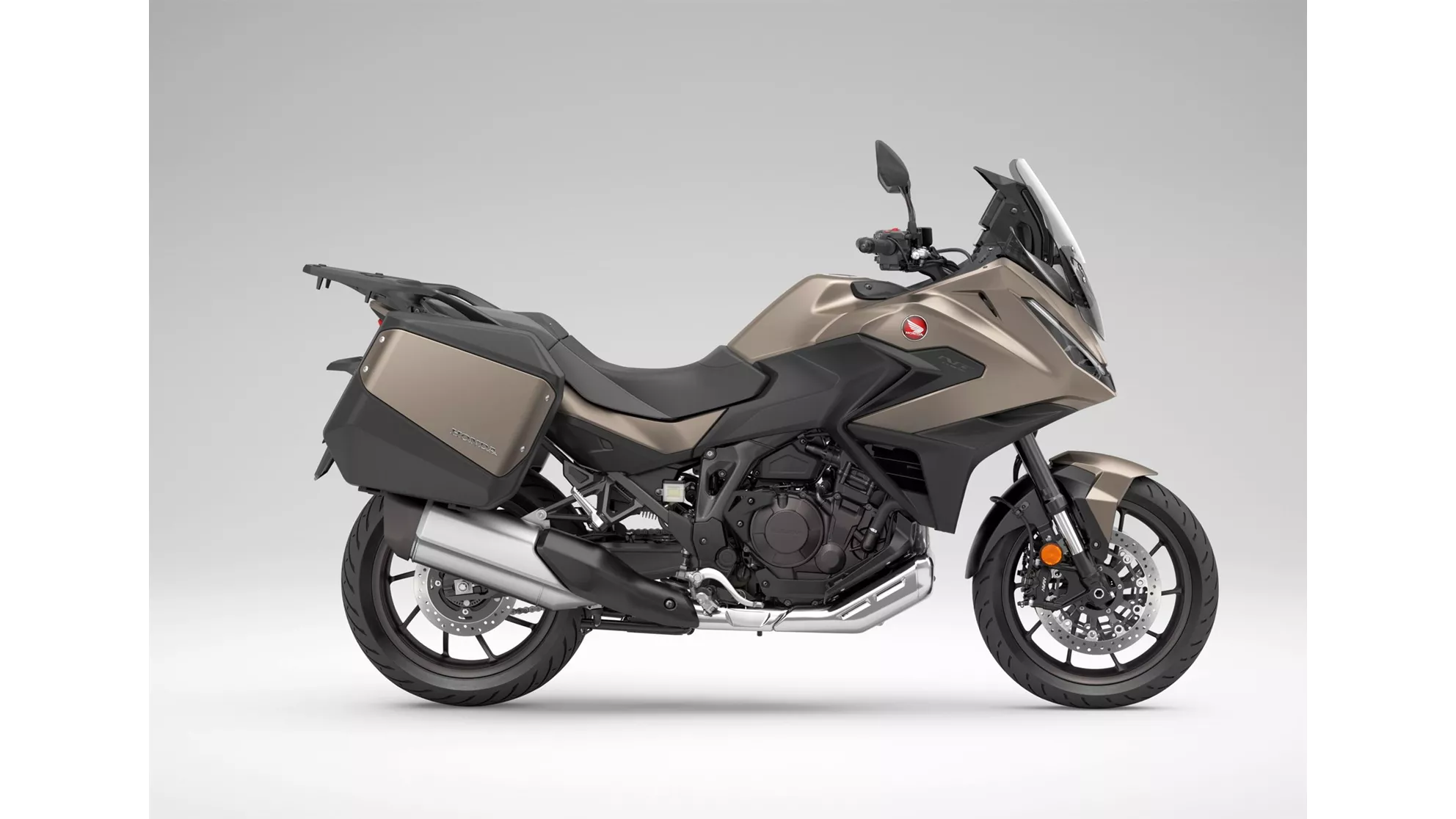 Honda NT1100 - Image 10 Honda NT1100 - Image 10