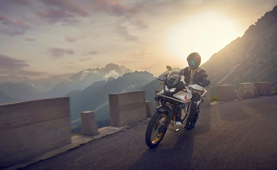 Honda XL750 Transalp Bild 10: Honda XL750 Transalp