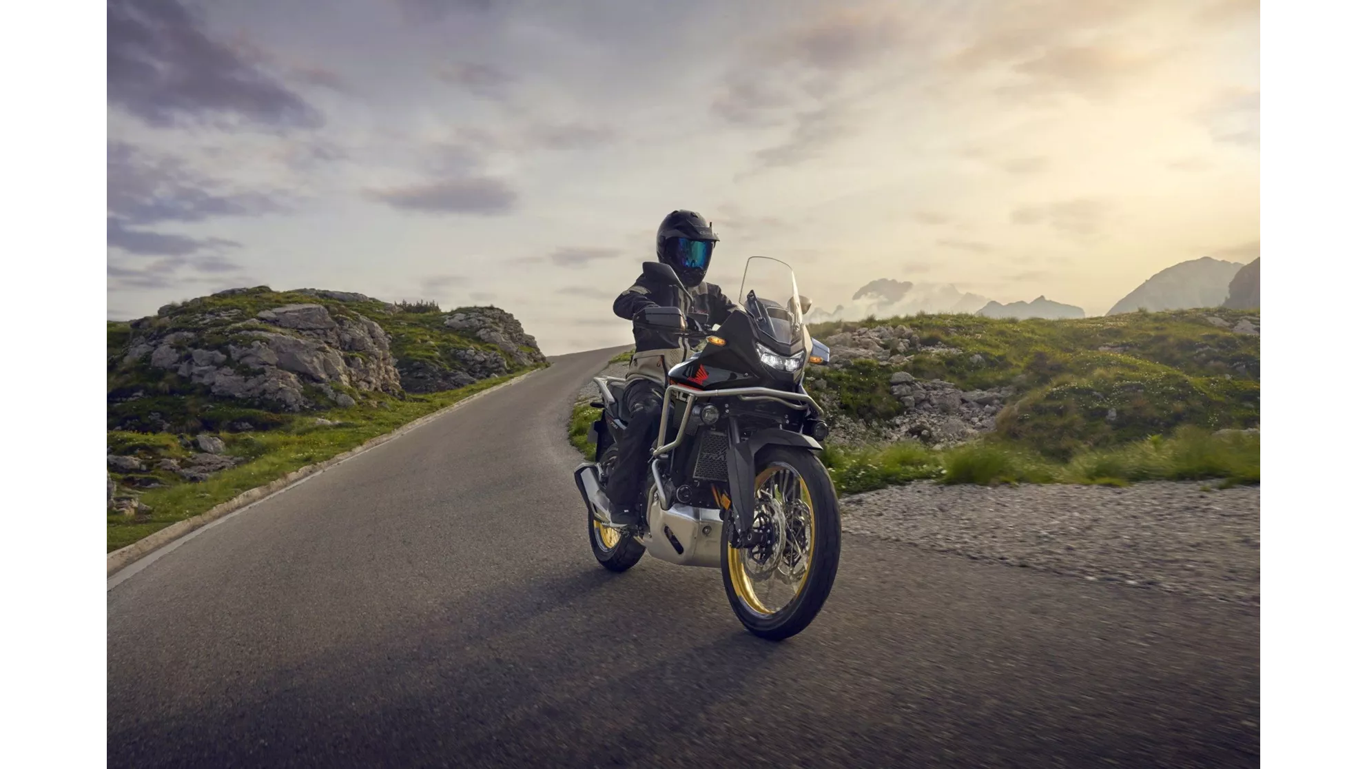 Honda XL750 Transalp - Image 14 Honda XL750 Transalp - Image 14
